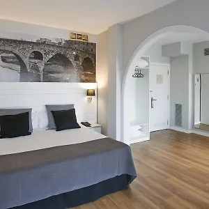 Hotel Pamplona, Vic