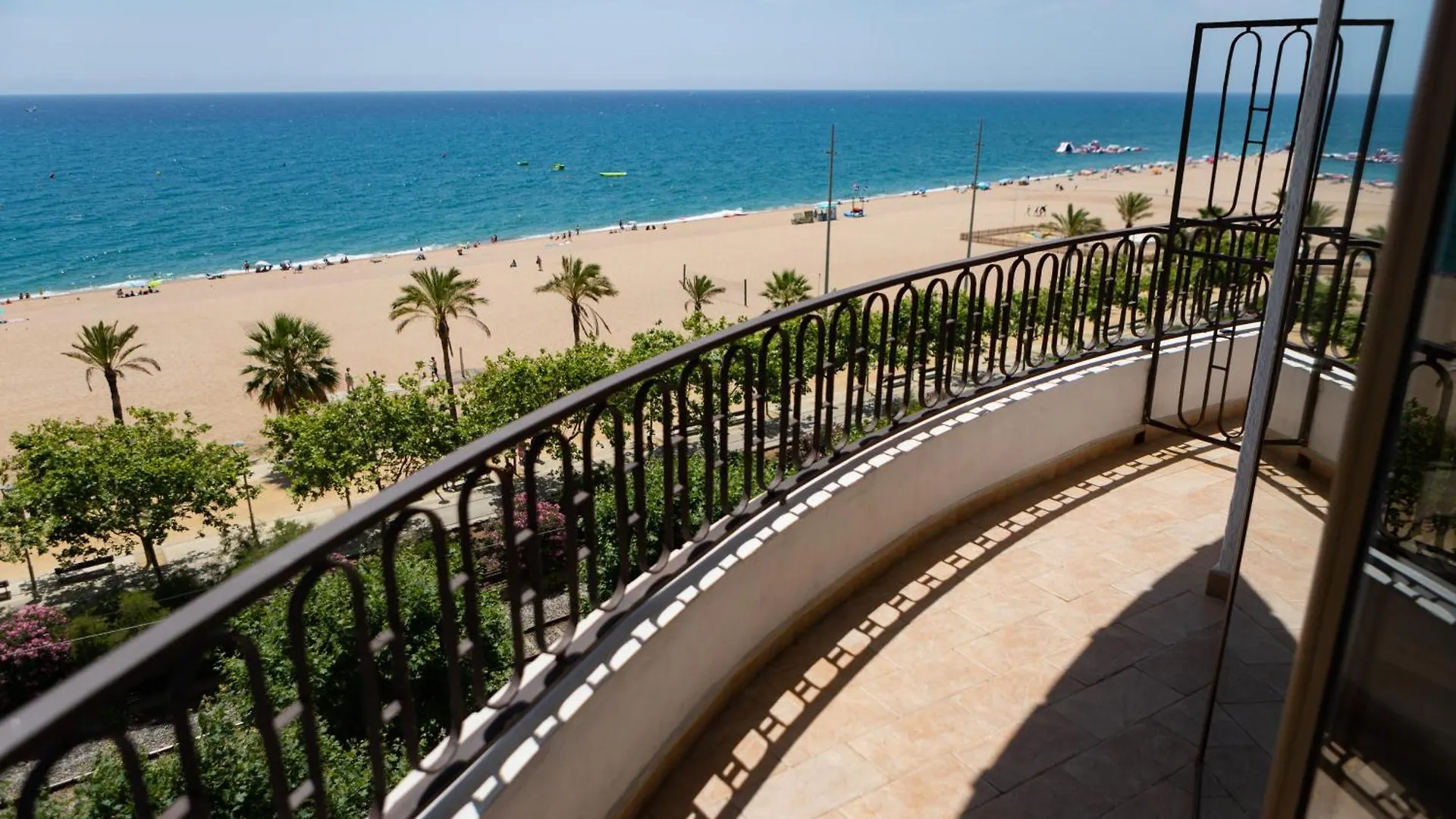 Hotel Haromar Calella