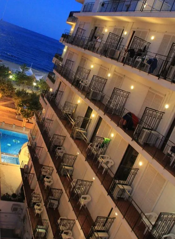 Hotel Haromar Calella 2*,